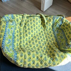 21 inch Vera Bradley large duffel